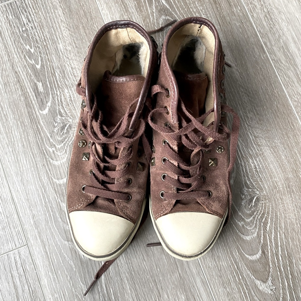 GUC authentic UGG suede trainers, size 6.